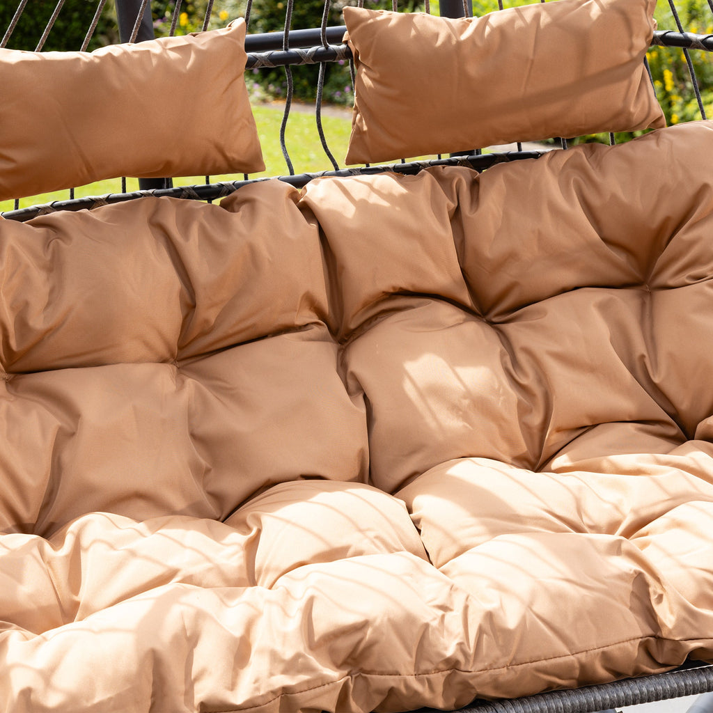 Ightham - Double Egg Chair in Brown on Grey