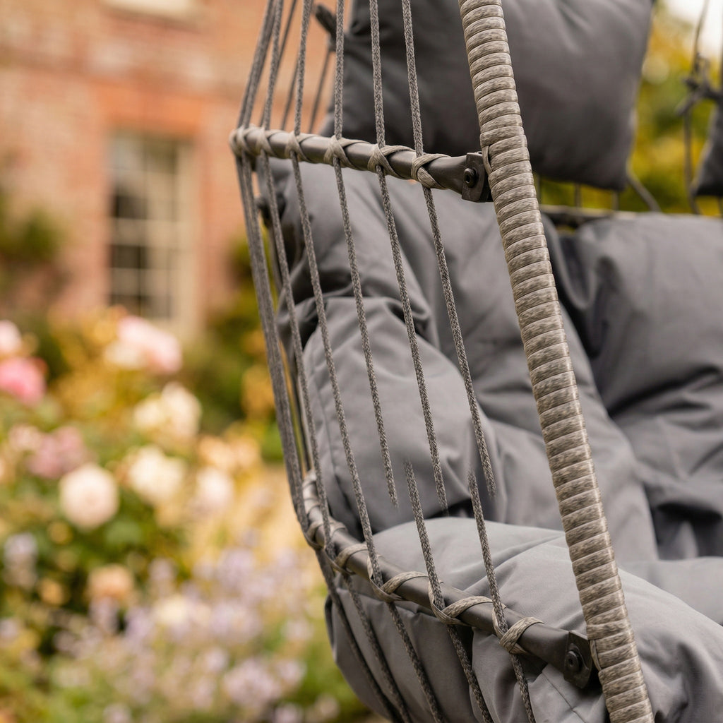 Ightham - Double Egg Chair in Dark Grey on Grey