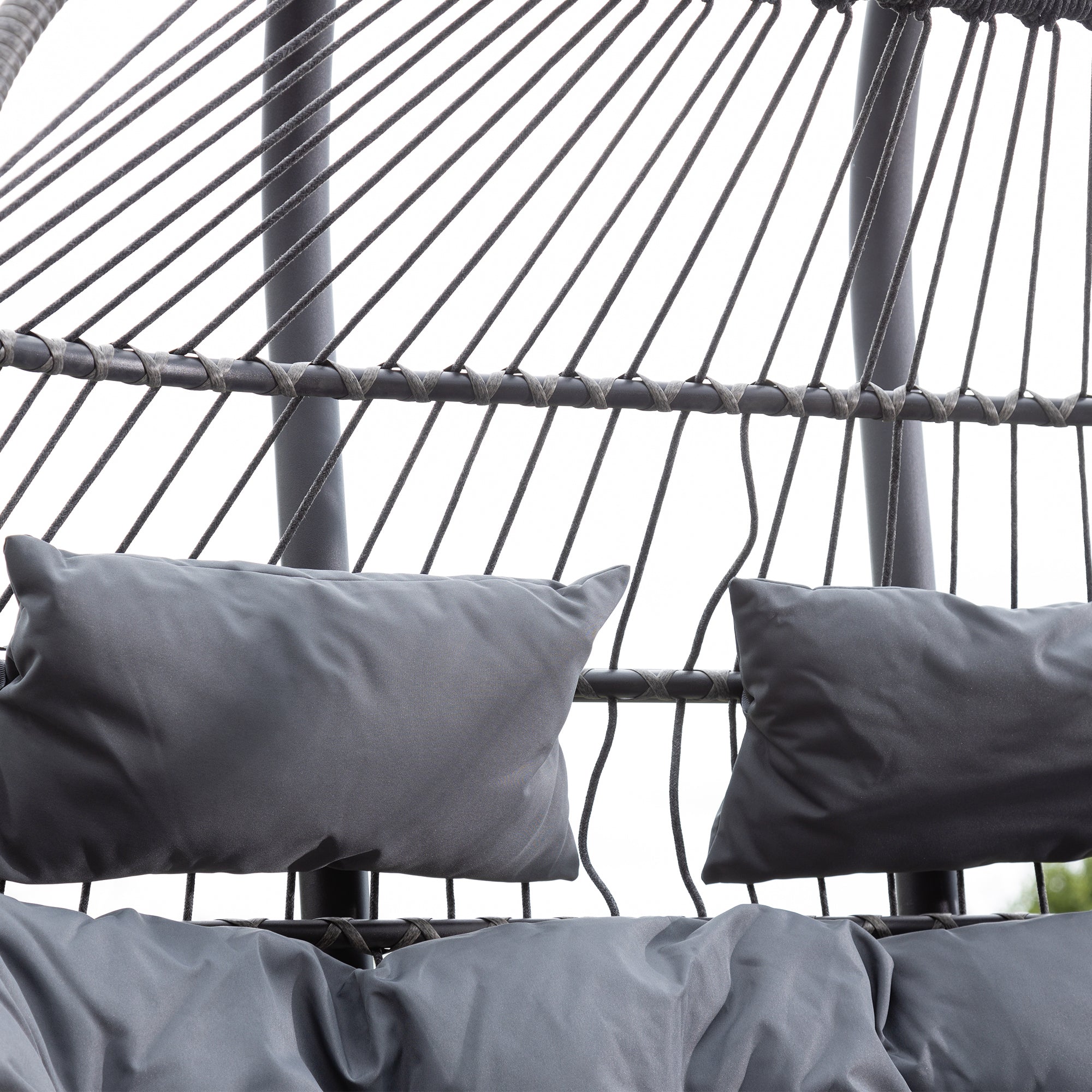 Ightham - Double Egg Chair in Dark Grey on Grey