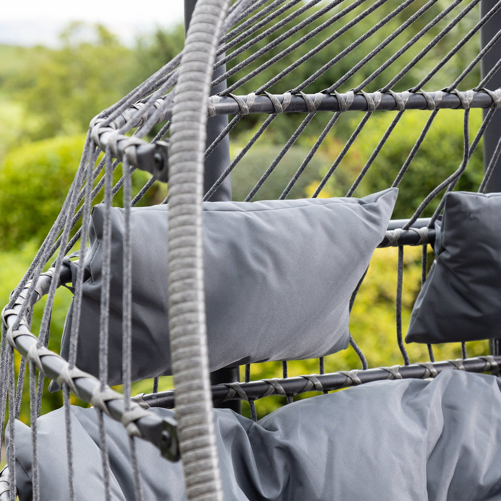 Ightham - Double Egg Chair in Dark Grey on Grey