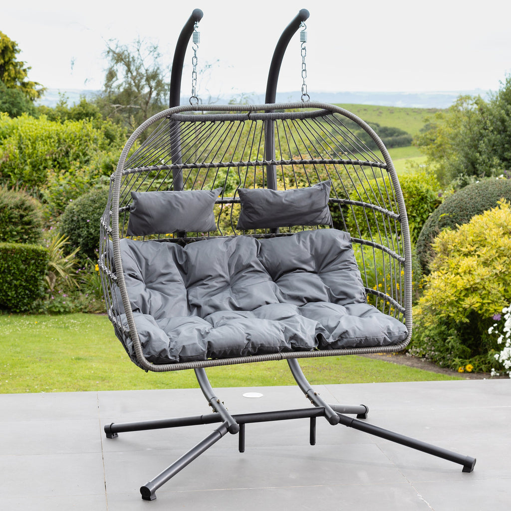 Ightham - Double Egg Chair in Dark Grey on Grey