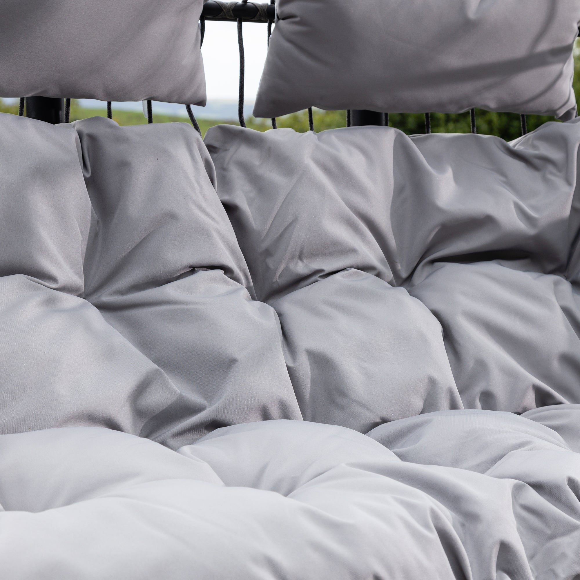 Ightham - Double Egg Chair in Light Grey on Grey