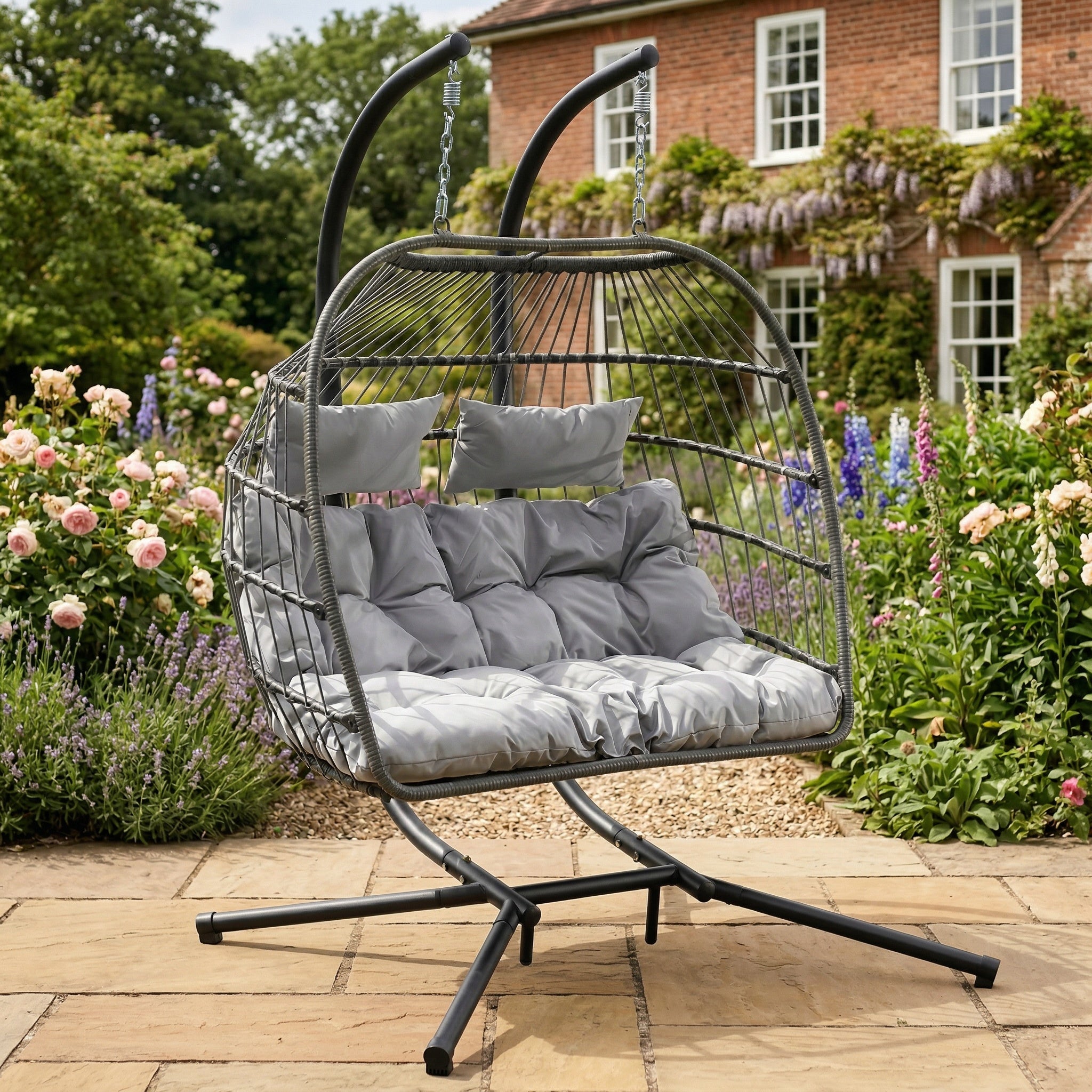 Ightham - Double Egg Chair in Light Grey on Grey