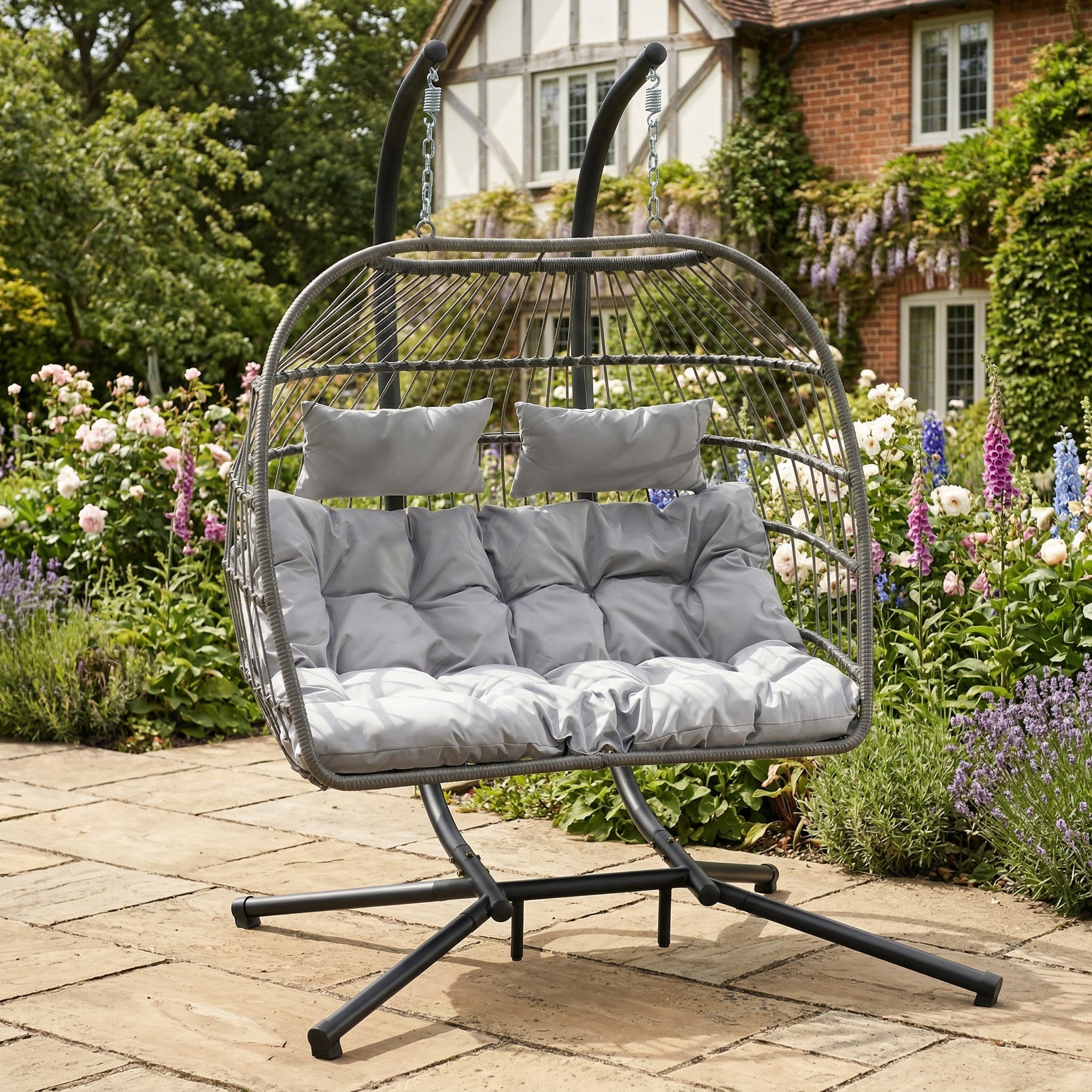 Ightham - Double Egg Chair in Light Grey on Grey