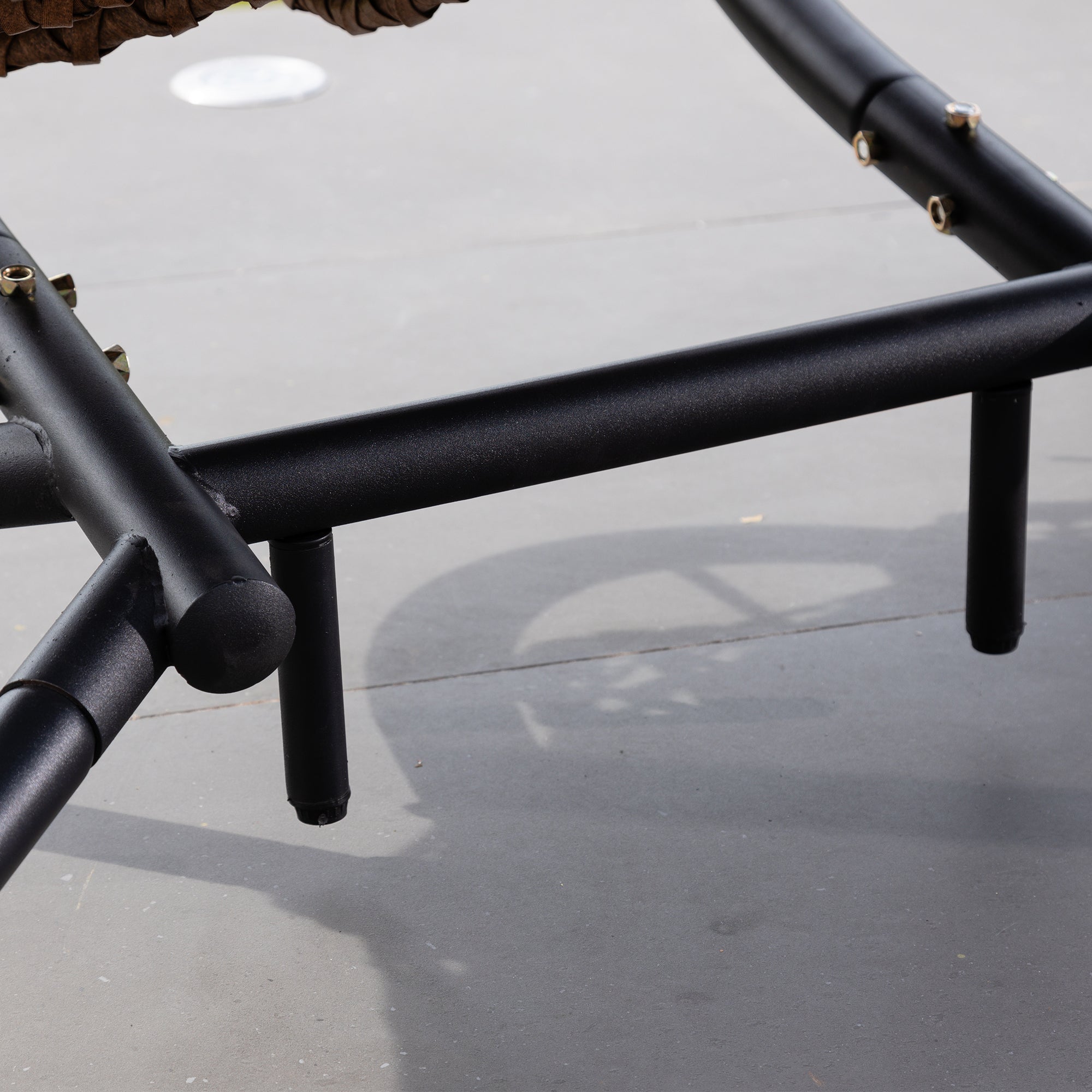 Knole - Double Egg Chair in Cream on Brown