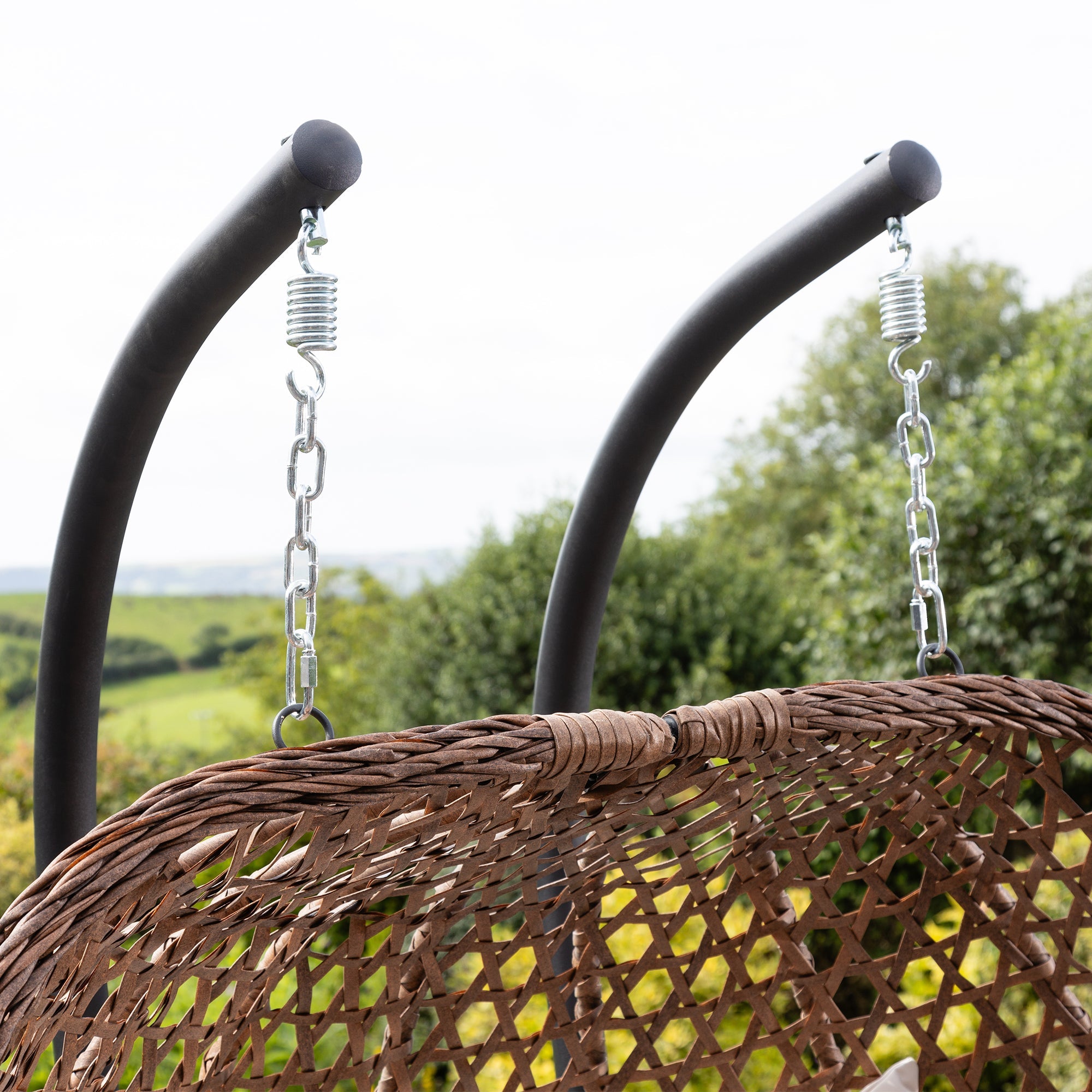 Knole - Double Egg Chair in Cream on Brown