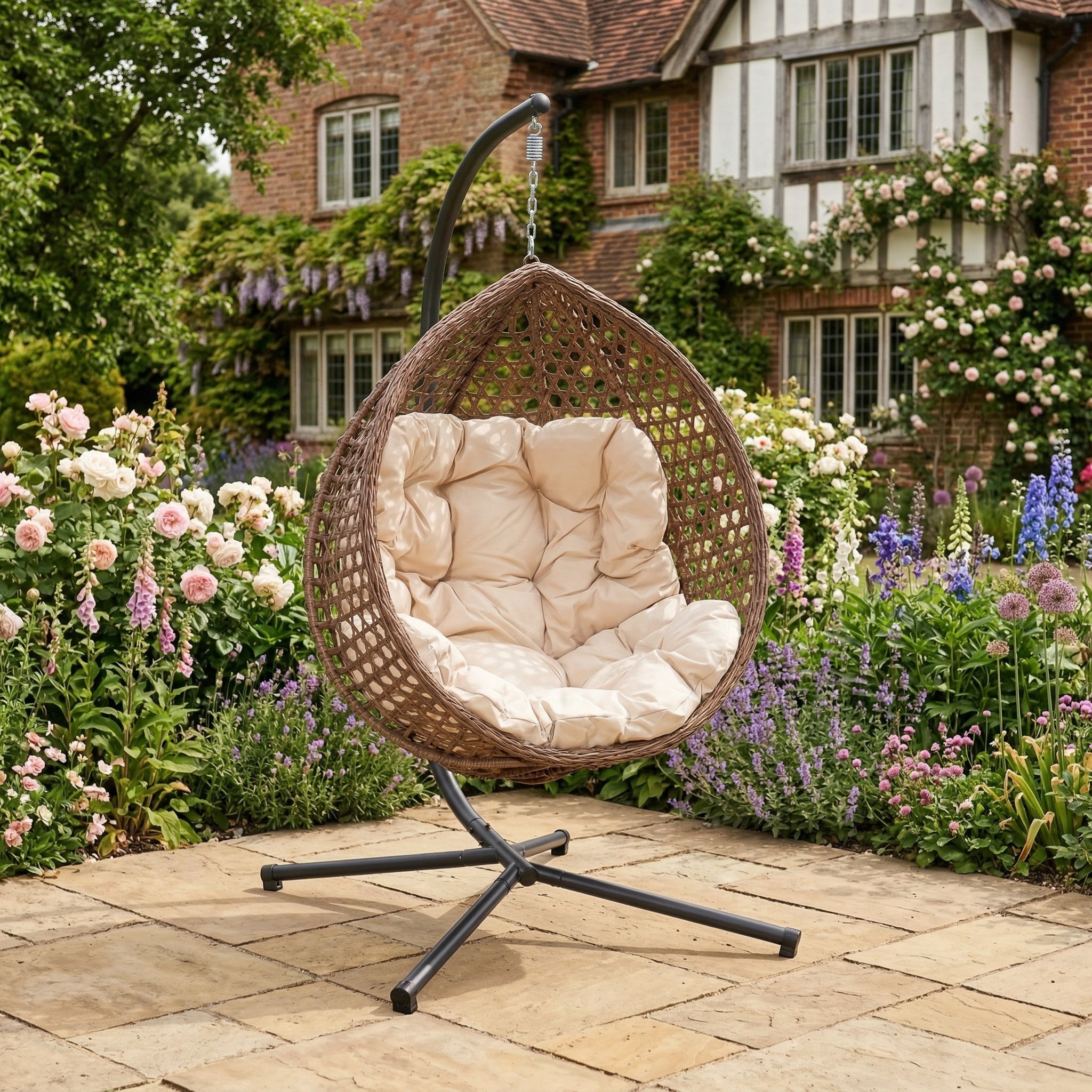 Lanhydrock - Single Egg Chair in Cream on Brown