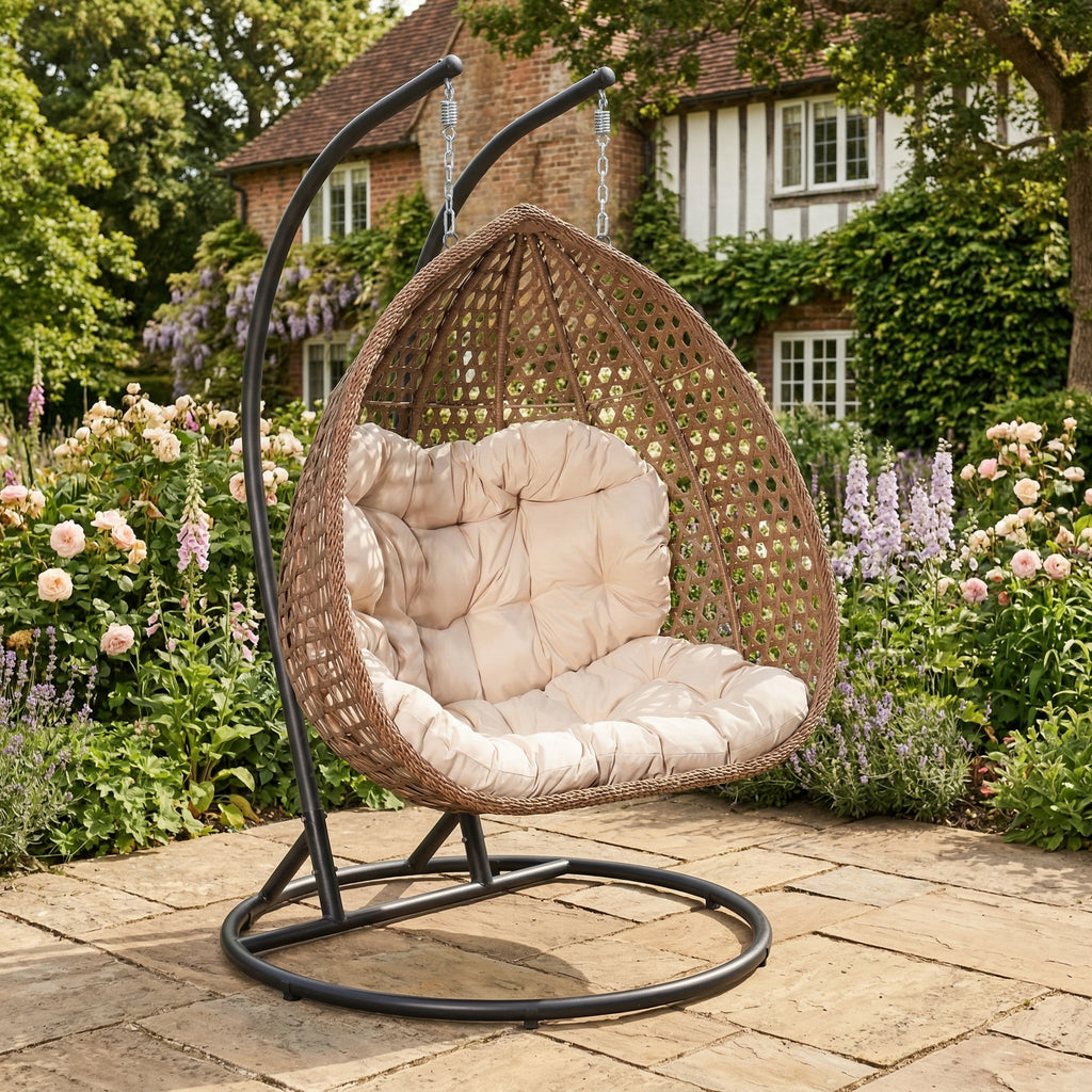 Bodiam - Double Egg Chair in Cream on Brown