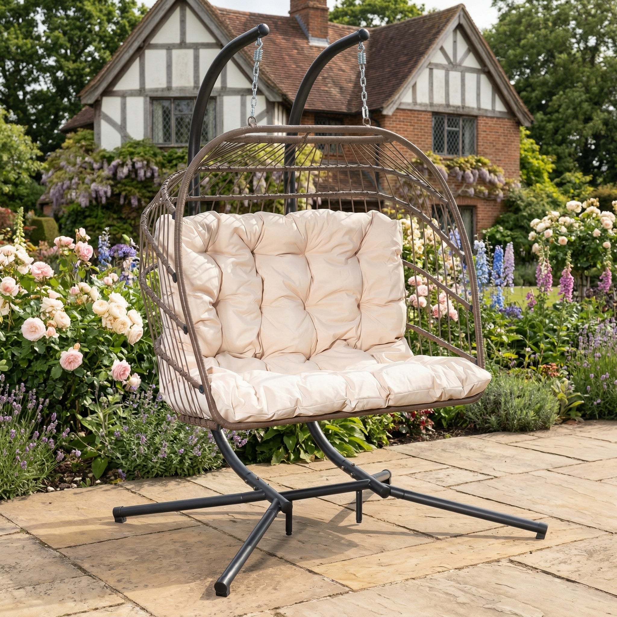 Ightham - Double Egg Chair in Cream on Brown