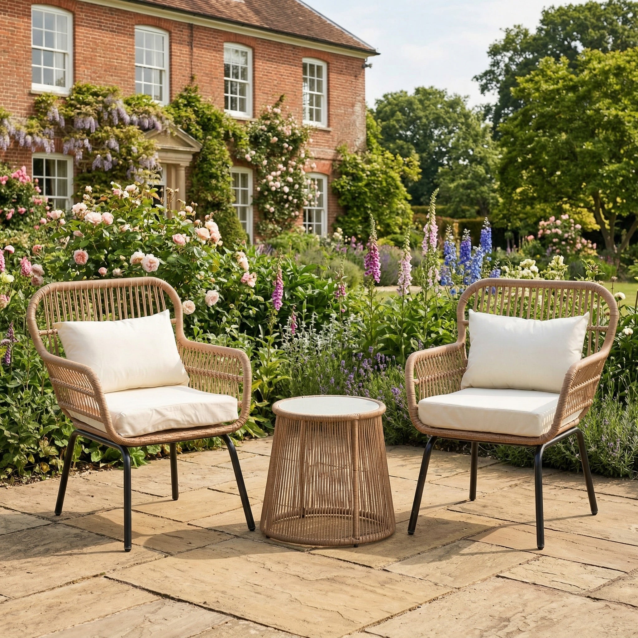 Stourhead - 3 Piece Patio Set in Cream on Natural