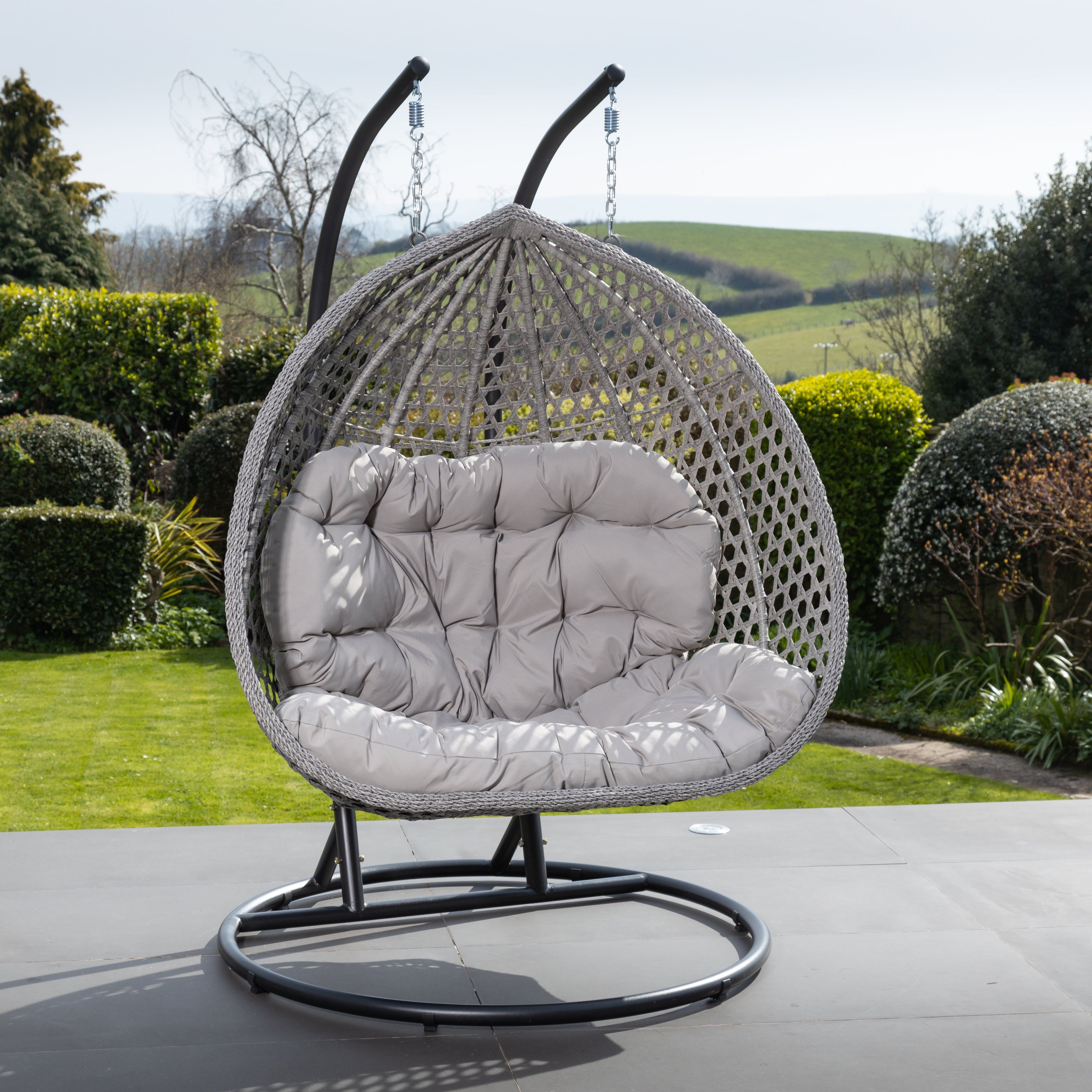 Bodiam - Double Egg Chair in Light Grey on Grey