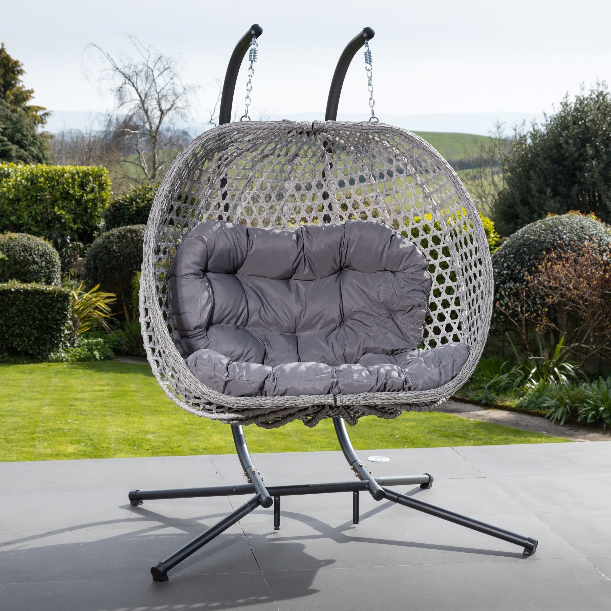 Knole - Double Egg Chair in Dark Grey on Grey