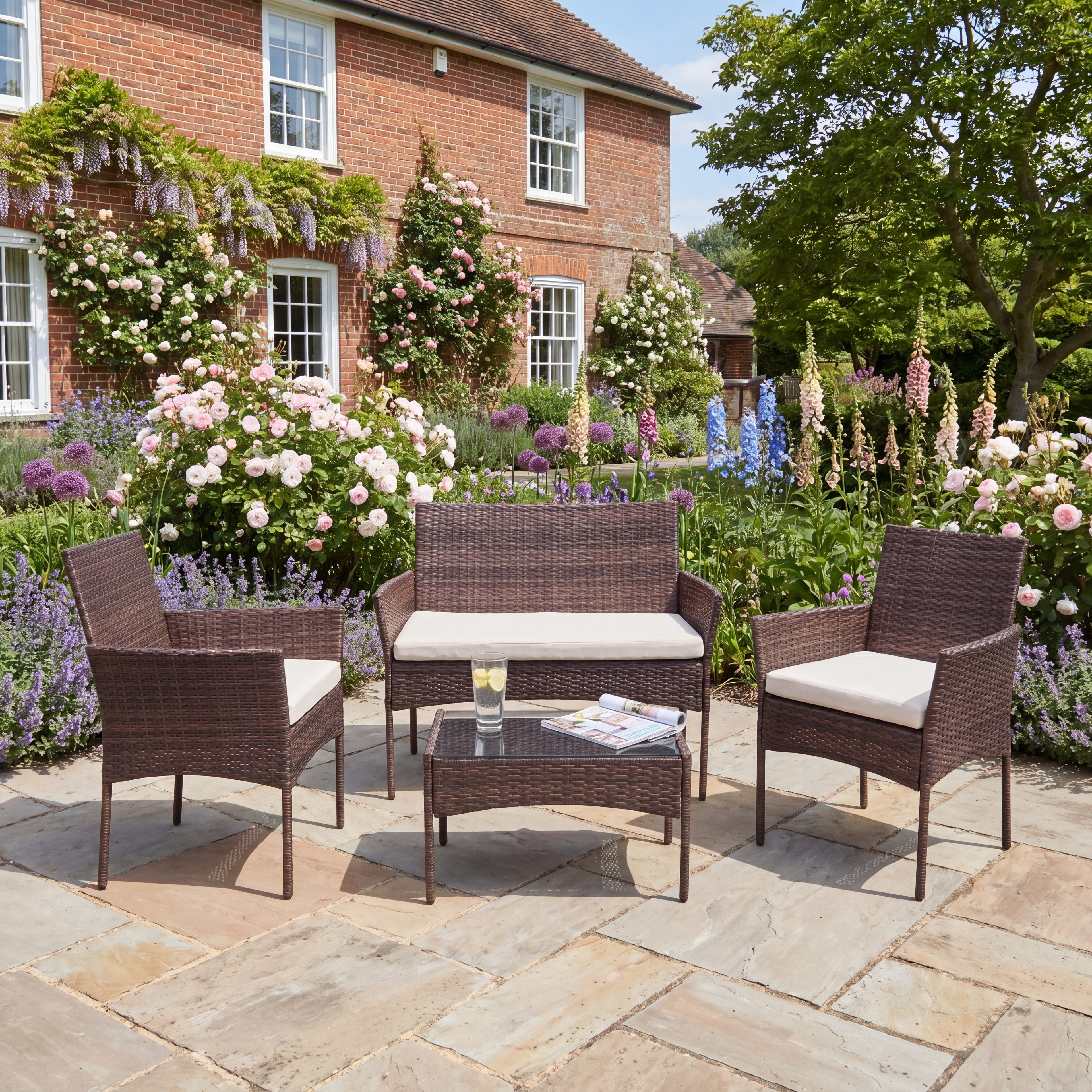 Berrington - 4-Seat Rattan Patio Set in Cream on Brown