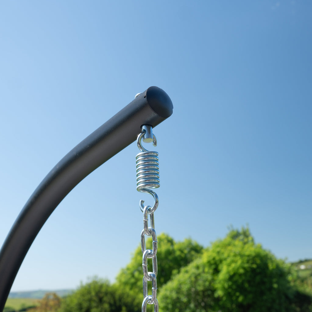 Calke - Single Egg Chair in White on Black