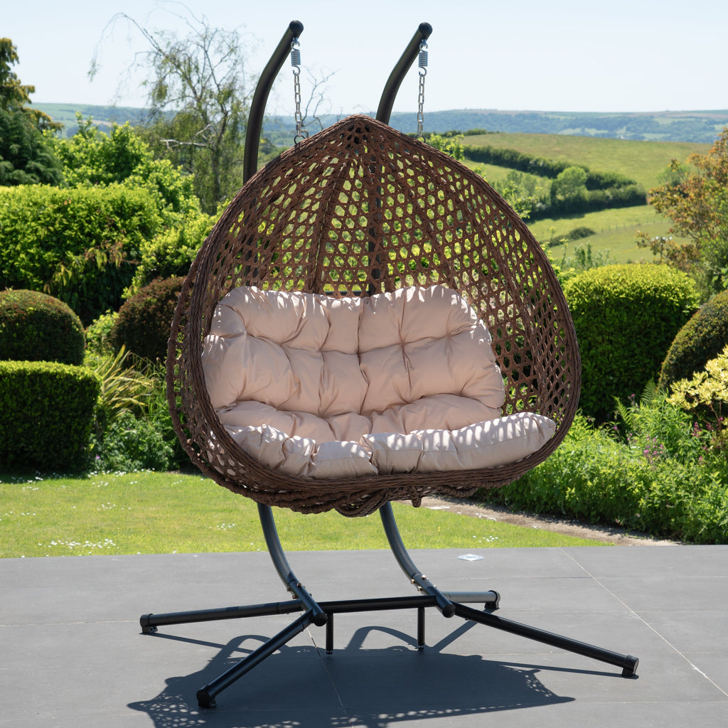 Petworth - Double Egg Chair in Cream on Brown