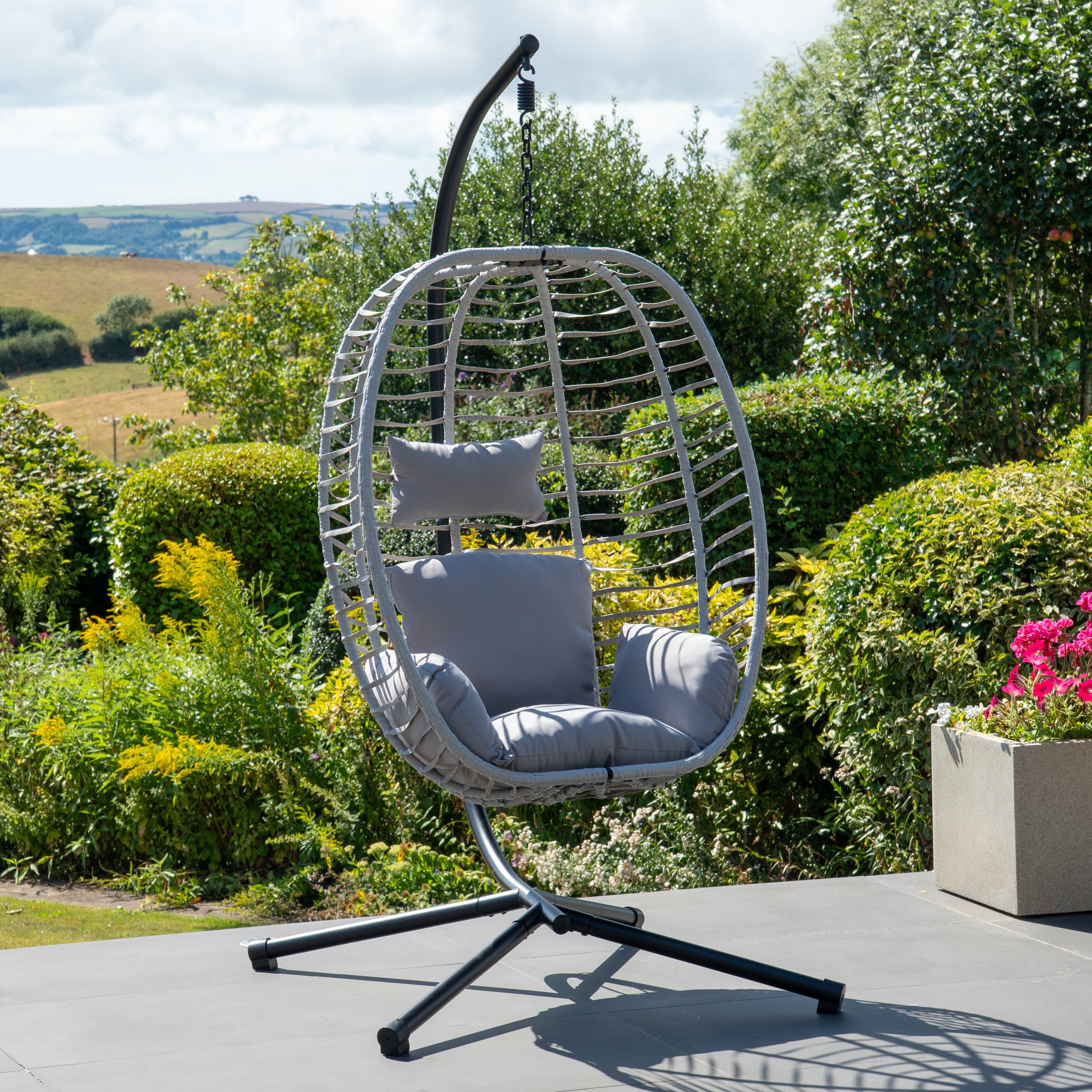 Cotehele - Single Egg Chair in Light Grey on Grey