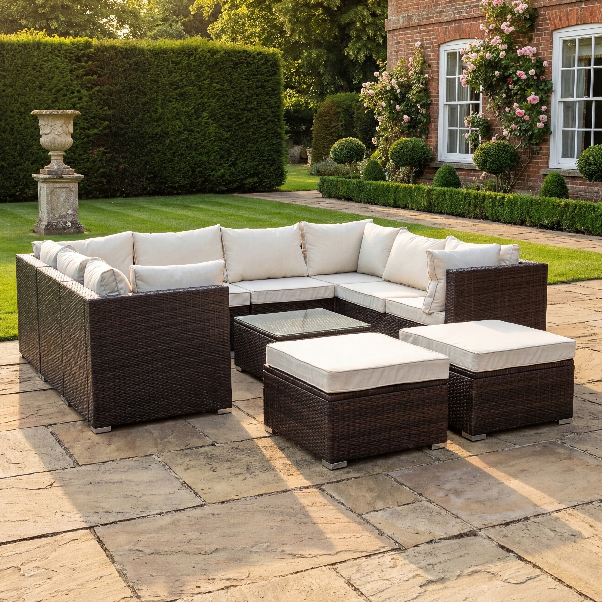 Stowe - 10 Seat Small U-Shape Modular Set in Cream on Brown