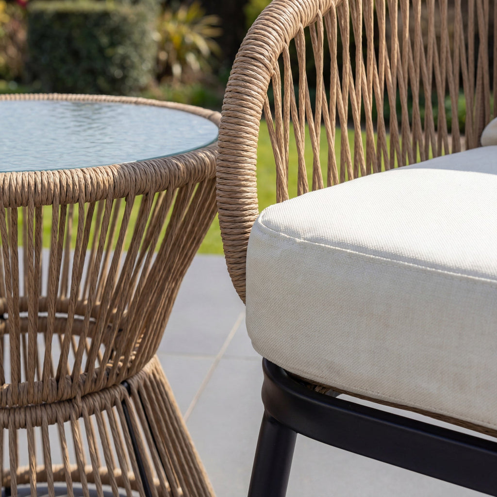 Sissinghurst - 3 Piece Patio Set in Cream on Natural