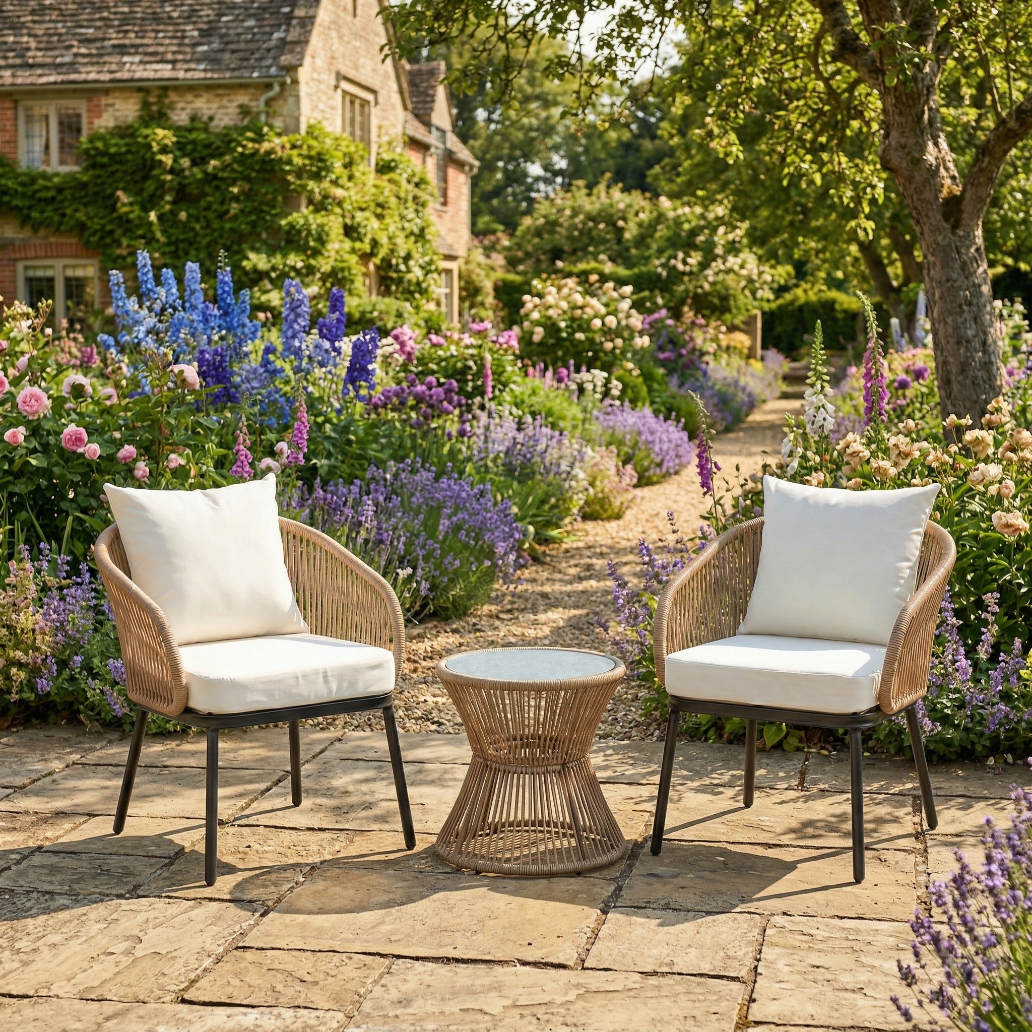 Sissinghurst - 3 Piece Patio Set in Cream on Natural