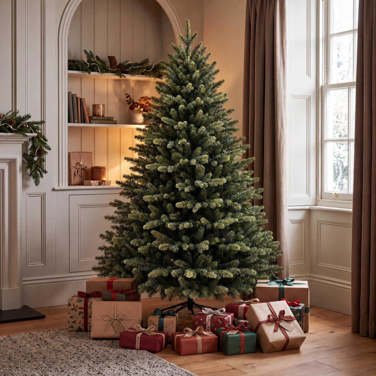Knightshayes - 5ft Pre-Lit Artificial Christmas Tree
